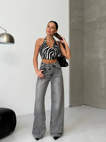 Wide-Leg Washed Jeans