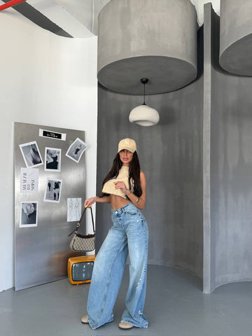 WIDE LEG BAGGY DENIM JEANS