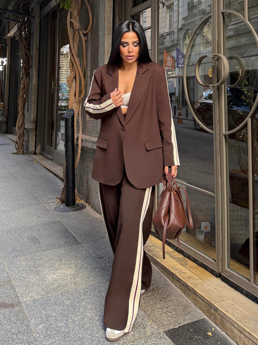 Axen Brown Stripe Detailed Suit