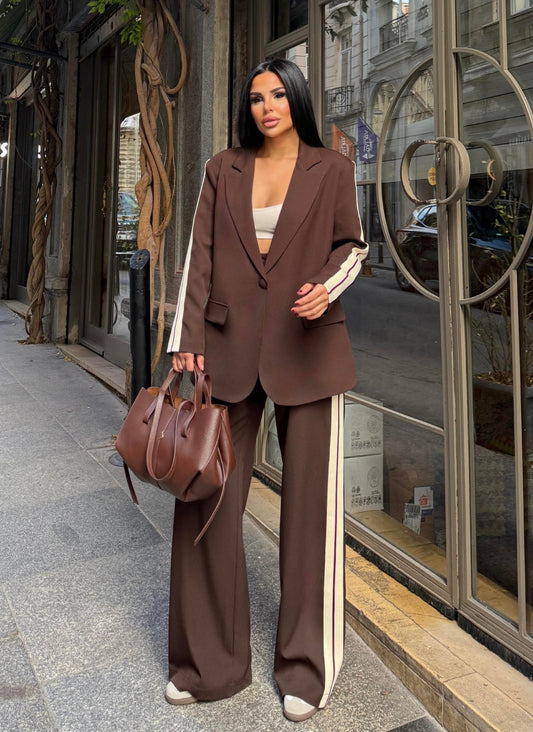 Axen Brown Stripe Detailed Suit