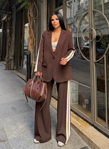 Axen Brown Stripe Detailed Suit