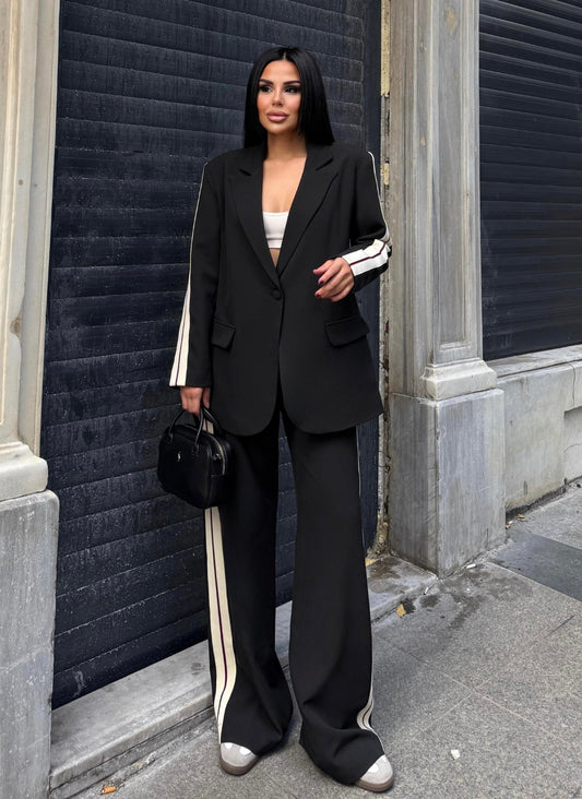 Axen Black Stripe Detailed Suit