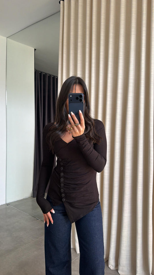 كنزة محبوكة غير متماثلة