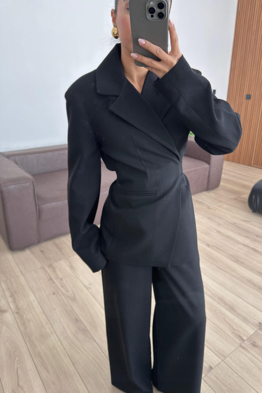 Elegant Black 2 Piece Suit